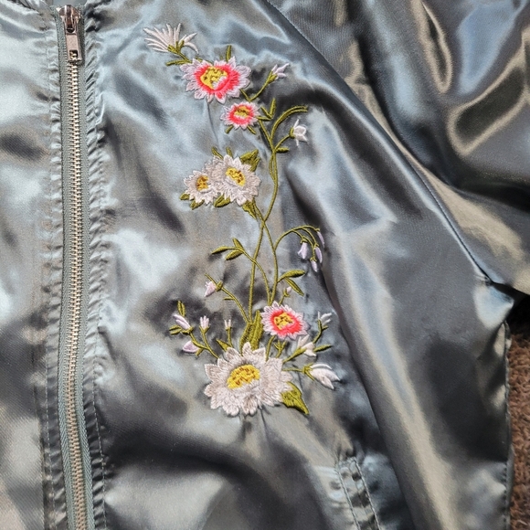 Sage Green Satin Bomber Jacket Embroidered Floral Pattern: Size Large - Picture 7 of 9